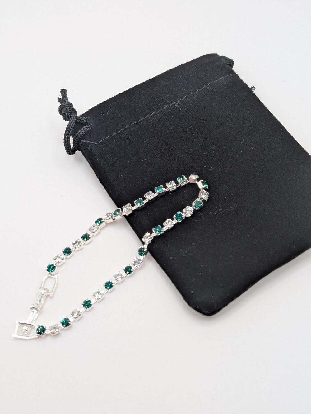 Elegant Sparkly Green & Silver Tennis Bracelet Made With Swarovski Crystals NEW! - Picture 6 of 11